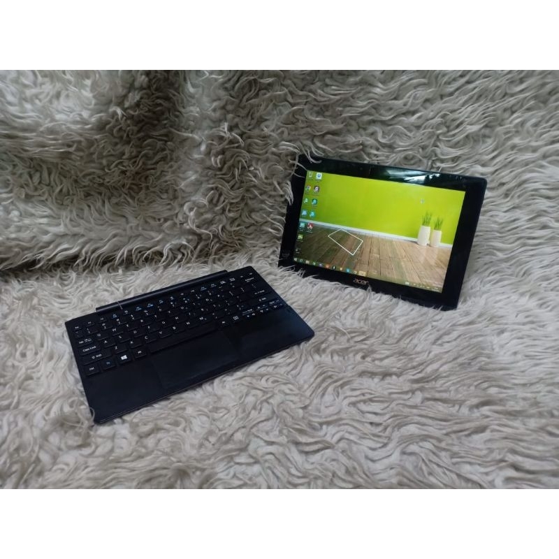Notebook Acer Aspire SW3-013 Ram 2gb Emmc 64gb intel Atom Layar sentuh