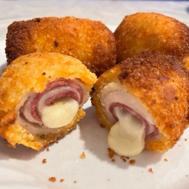 

Chicken Cordon Bleu Roll Cheese Smoked Beef 5pcs