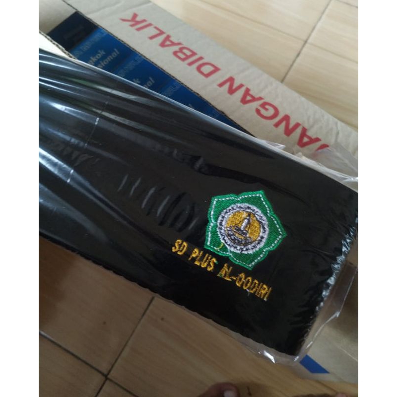 Custom Songkok Bordir Logo dan Nama Sekolah