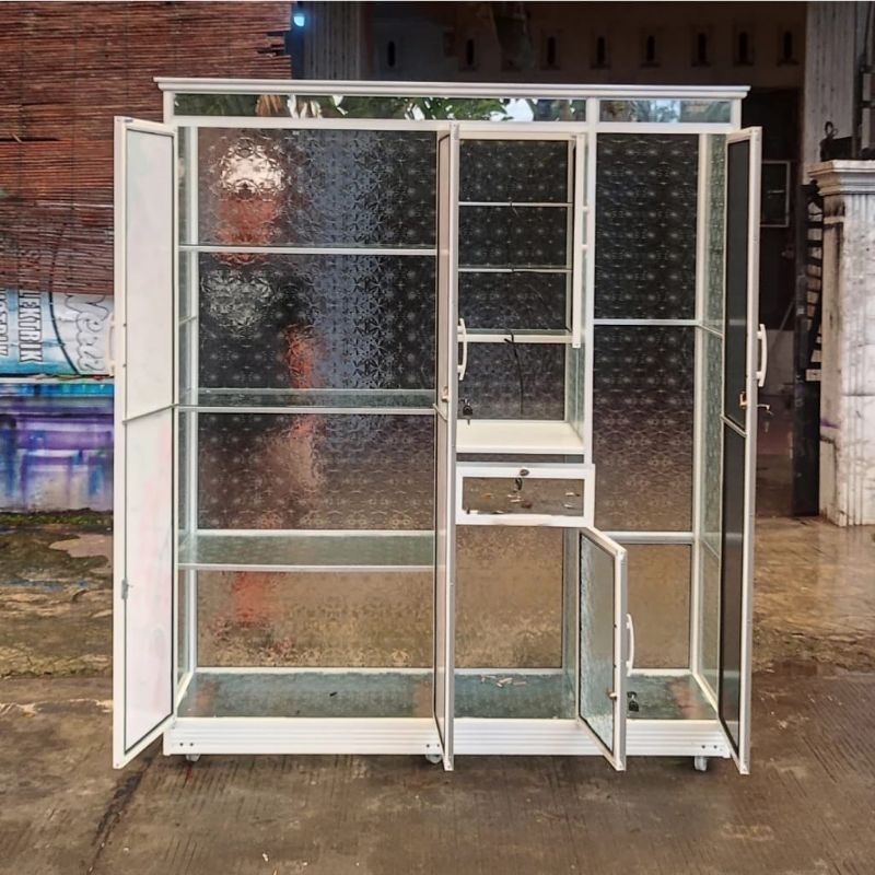 lemari pakaian 4 pintu lemari kaca rias