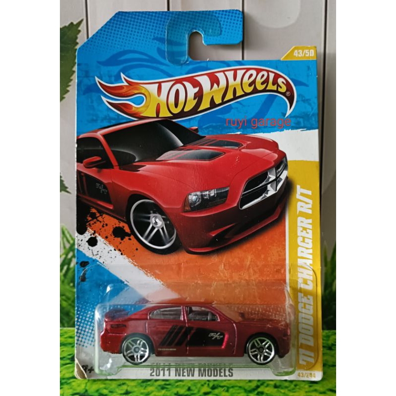 HOT WHEELS ' 71 DODGE CHARGER R/T RED