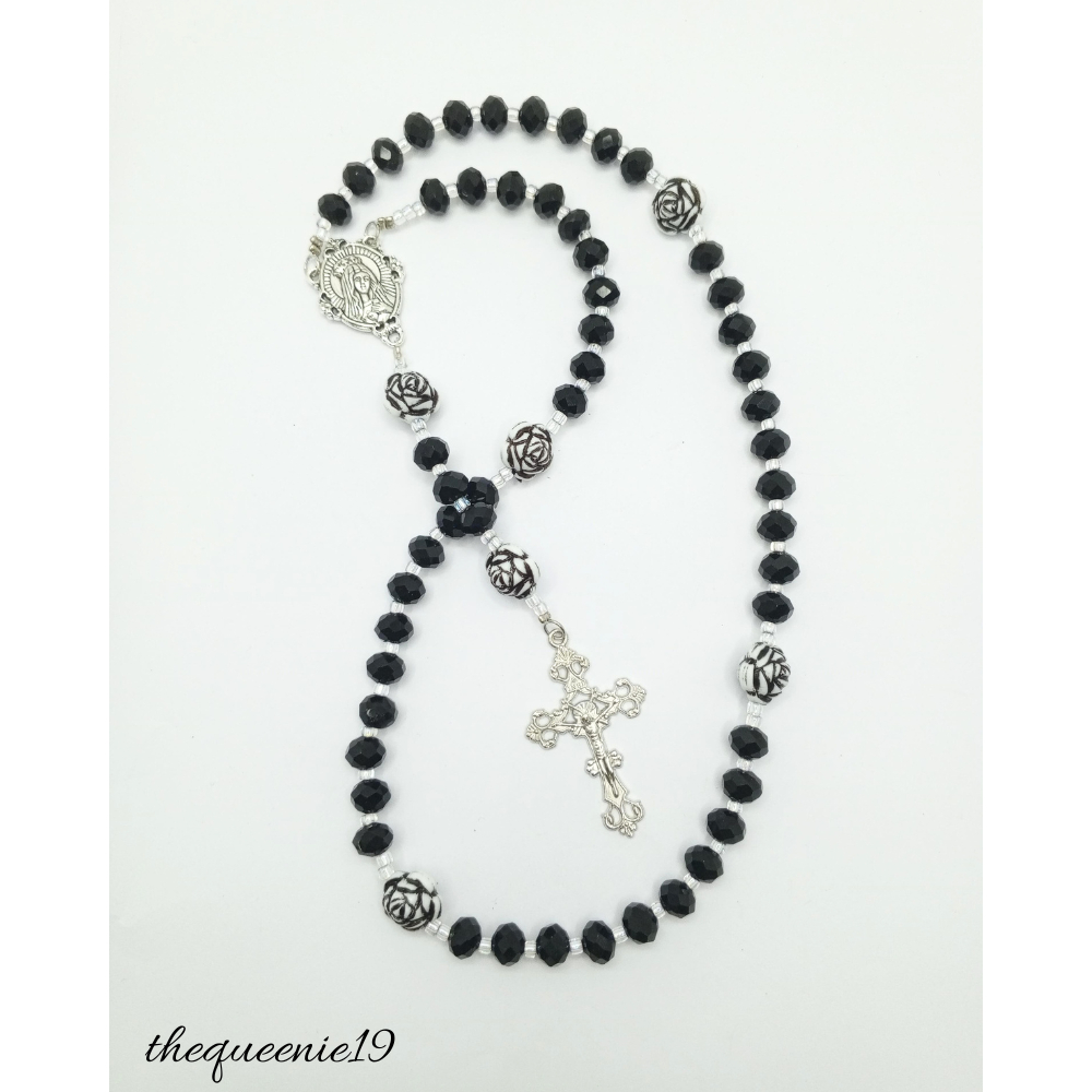 Rosario Black Mawar | Kalung Doa Katolik Liontin Salib
