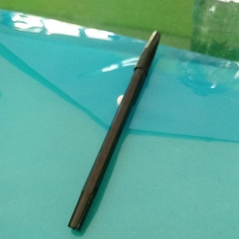 

bolpoin hitam