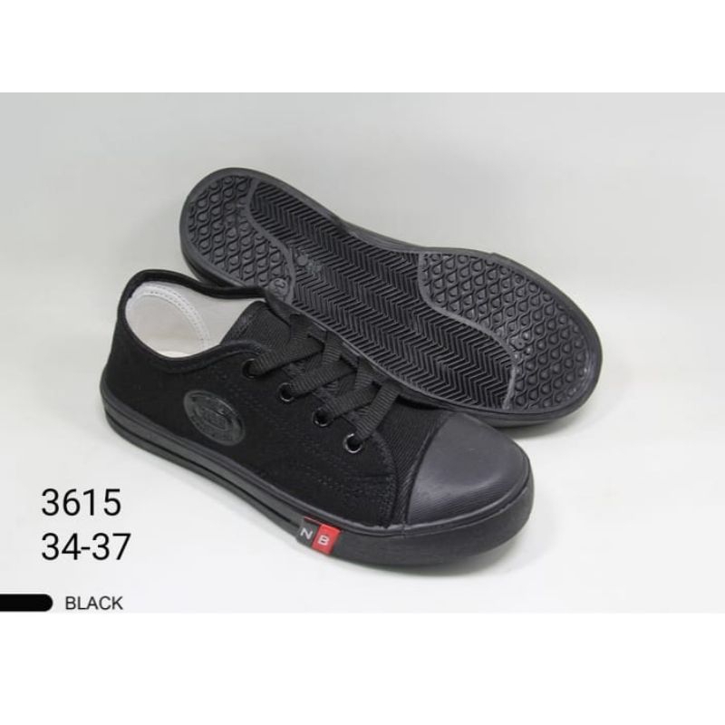 Sepatu sekolah Model Tali Warna Hitam polos