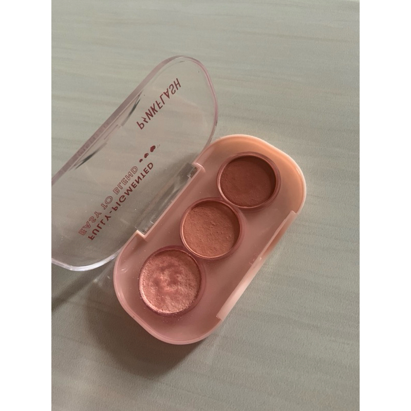 [preloved] eyeshadow pinkflash 3 pan shadepk02