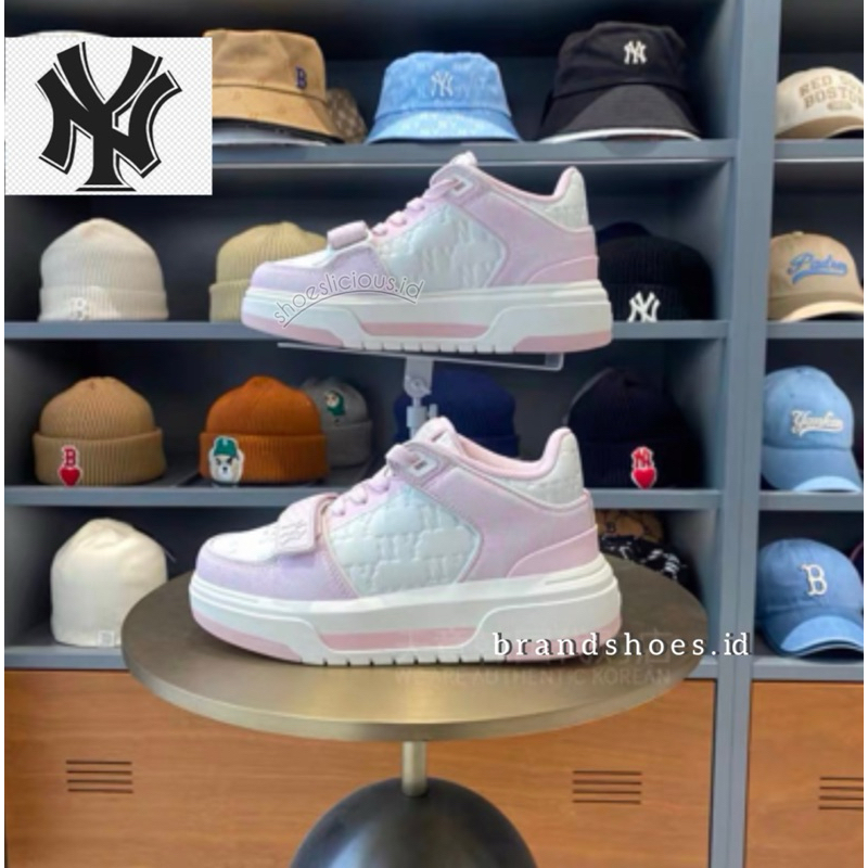 MLB MID RUNNER NY PINK WHITE EMBOSSED