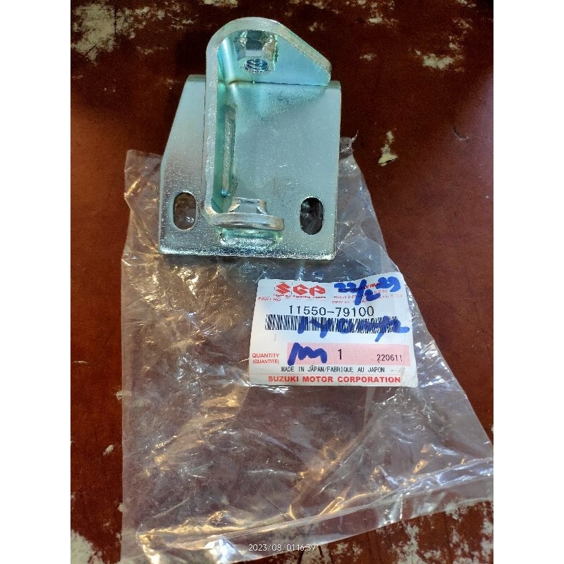 dudukan dinamo jalan/alternator/bracket alternator suzuki jimny katana original sgp