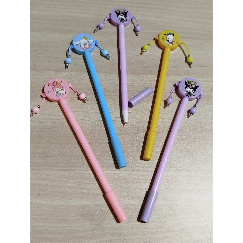 

12pcs Pulpen Hiasan Kuromi Melody Cinnamoroll Pom Pom Purin Tinta Gel