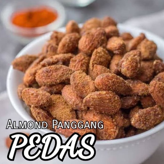 

TERBATAS 25gram Almond Panggang Rasa Pedas Chilli Coated Almond Oven spicy Almond Spicy