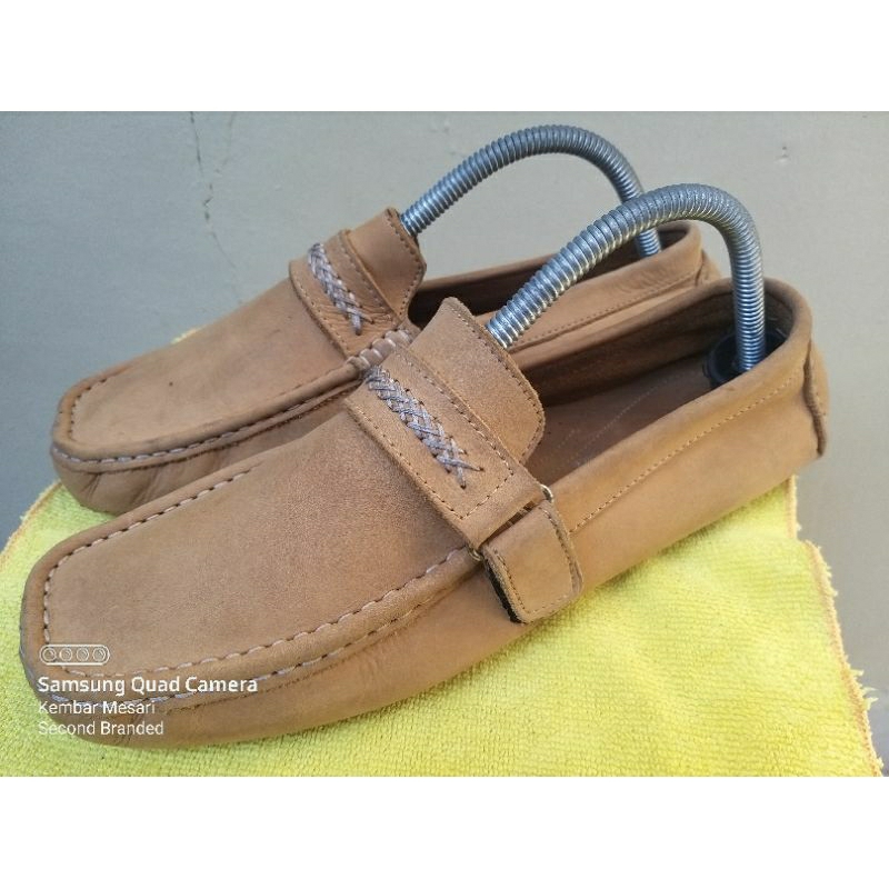Sepatu Loafers Kulit