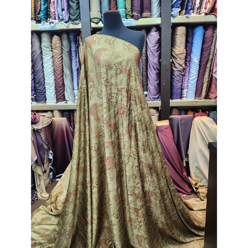 DIOR CHAIN EMBRO/BAHAN KAIN SATIN MOTIF BORDIR/KAIN DIOR MOTIF BORDIR