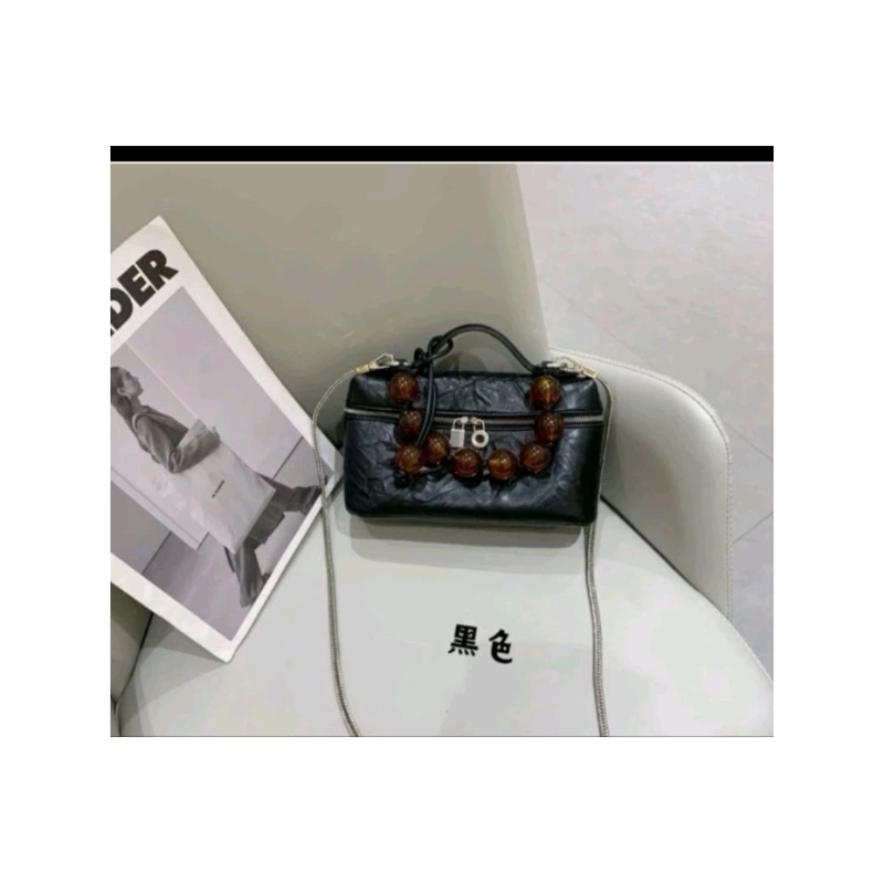 Tas selempang wanita Tas Loro kerut hitam