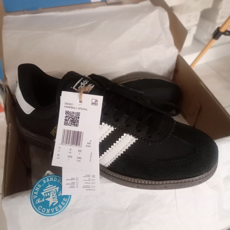 Adidas Spezial BlackWhite