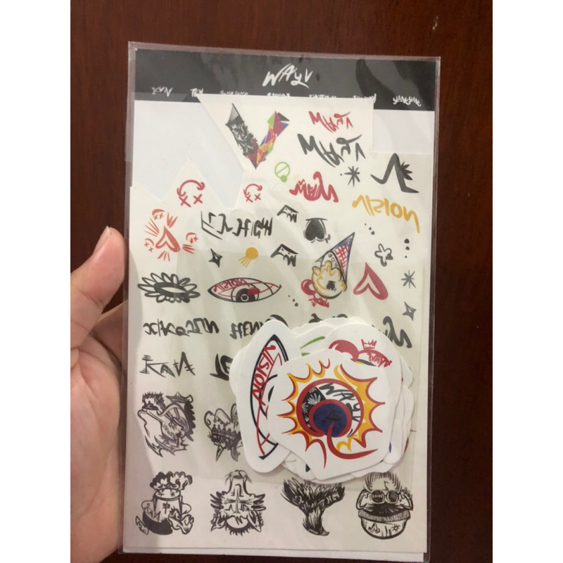 OFFICIAL TATTOO STICKER WAYV