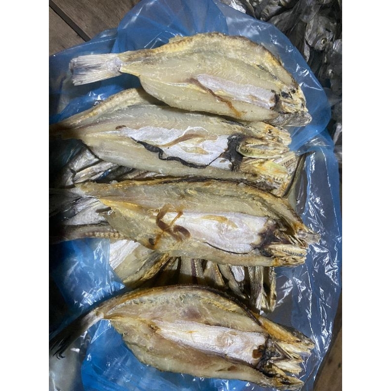 

GROSIR!!!1KG IKAN ASIN BLUSO/IKAN ASIN BELAH TENGAH