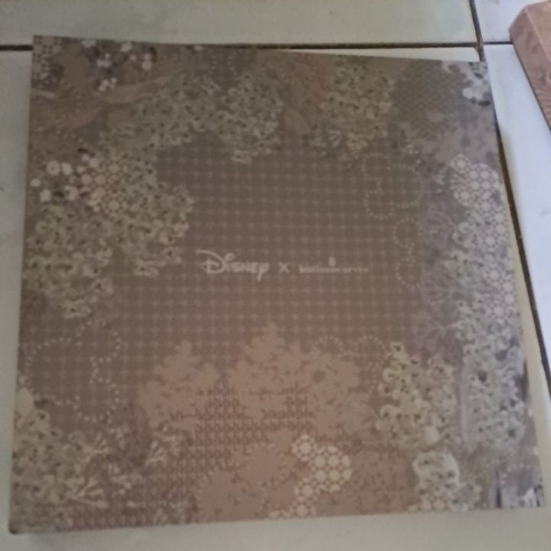 BUTTONSCARVES JUBILATION MOON ROCK