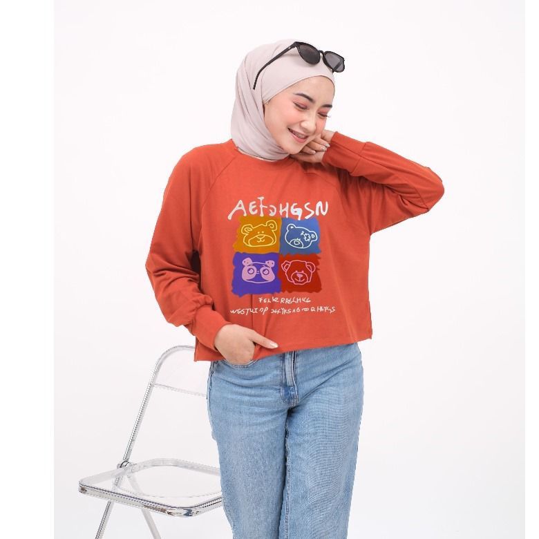 Kaos Crop Top Oversize Tee Lengan Panjang Ae