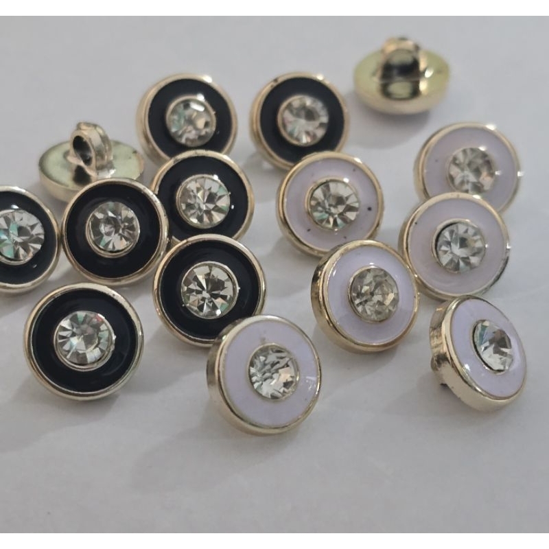 100 Pcs Kancing Bintik Mutiara 18L Hitam/Putih lingkar