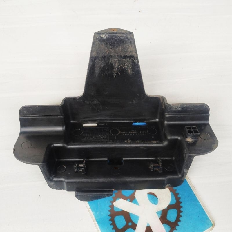 cover battery tutup aki revo fit karbu fi supra x125 fi injeksi blade 125 original second