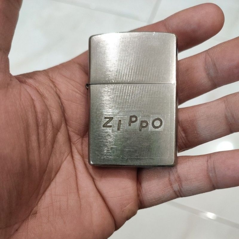 SECOND KOREK ZIPPO ORIGINAL 100% KONDISI MULUS 95% KONDISI NORMAL