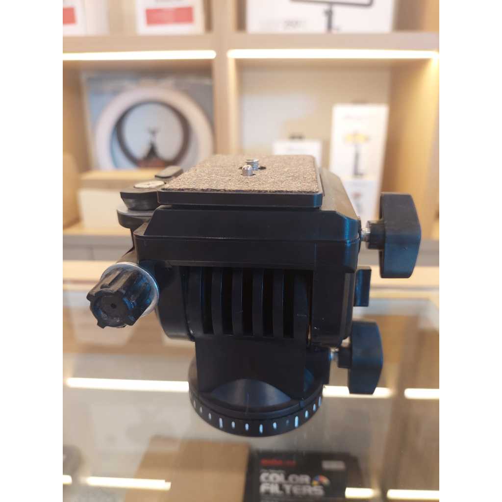 FLUID HEAD MONOPOD TRIPOD / FLUIDHEAD MONOPOD TRIPOD