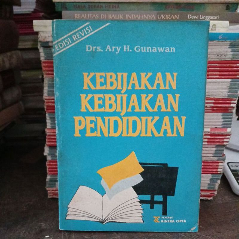 Kebijakan-kebijakan pendidikan.  cr36