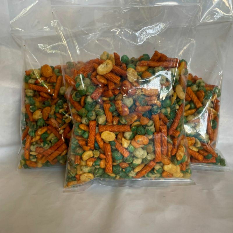 

Kacang campur / kacang koro / kacang polong (250g)