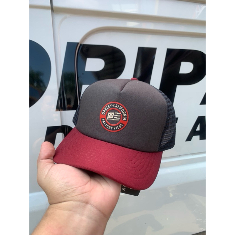 TOPI TRUCKER OAKLEY ORIGINAL IMPORT