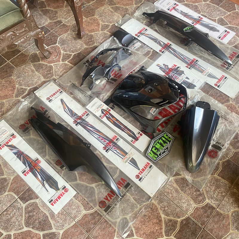 Cover Body Halus Stiker striping Mio Smile Karbu Abu-abu Original Yamaha