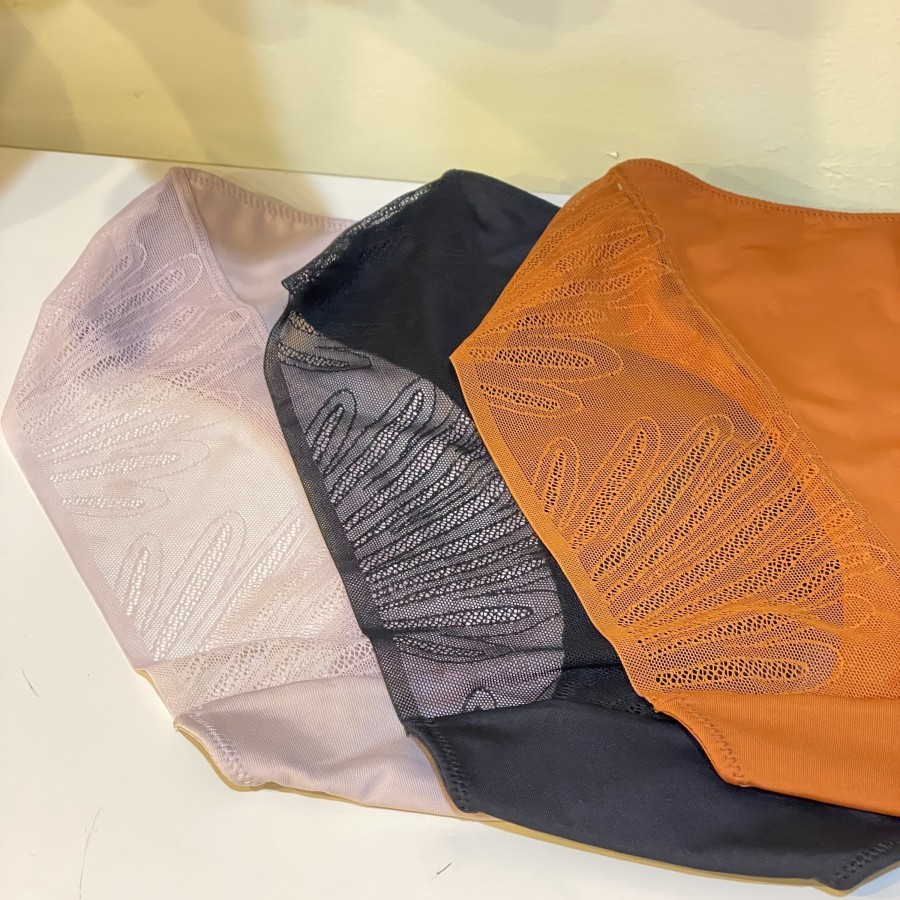 Luludi By Wacoal Maxi Panty LP 4087 Lace Optimal Fit Celana Dalam