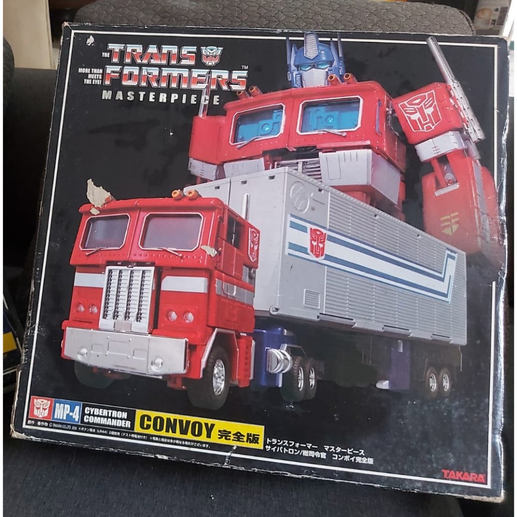 Takara Tomy Transformers Masterpiece Optimus Prime Convoy MP-4