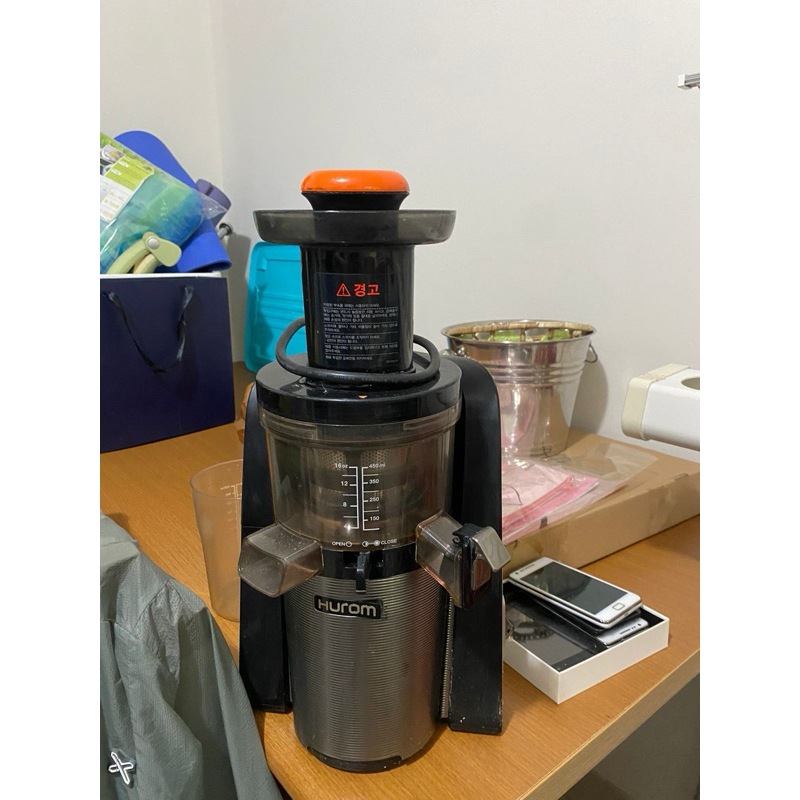 hurom slow juicer