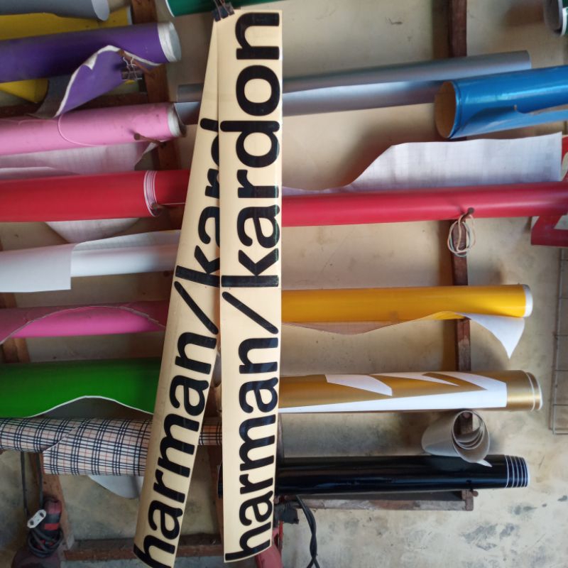 

sticker custom cutting