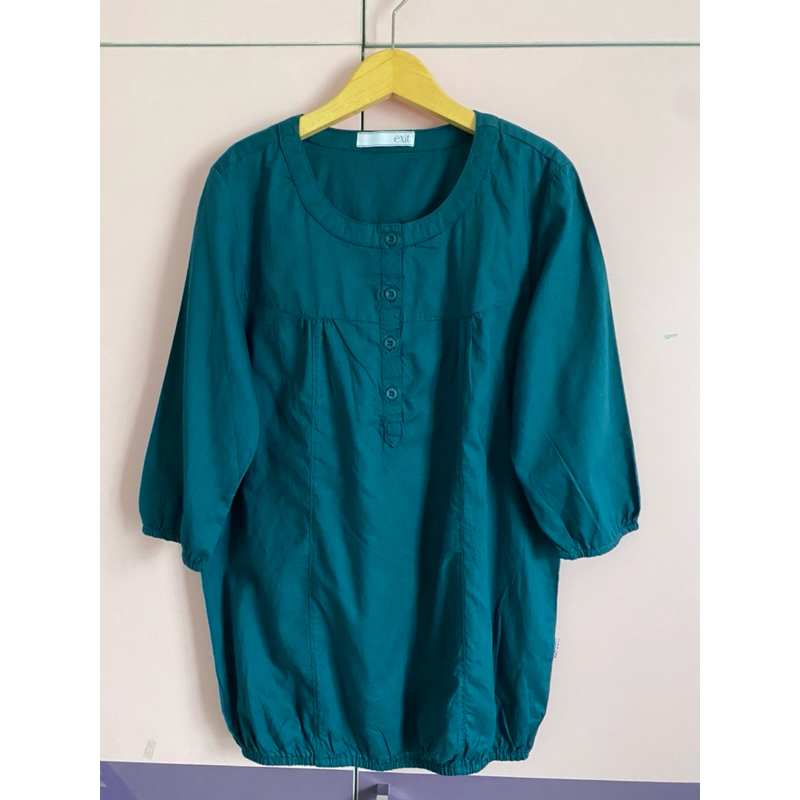kemeja kantor/kemeja tosca/kemeja pl/y2k