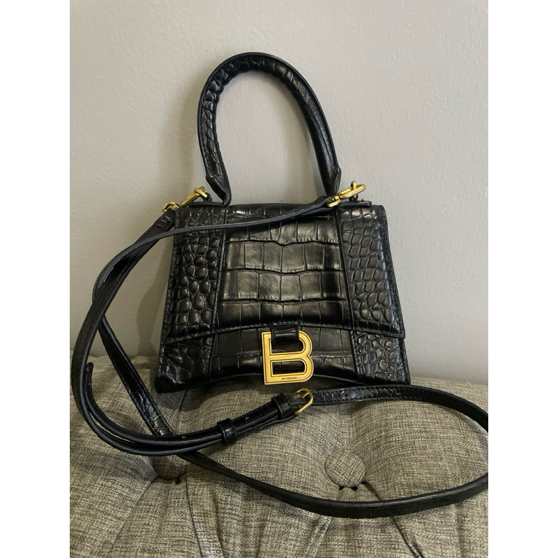 Balenciaga PL apa adanya