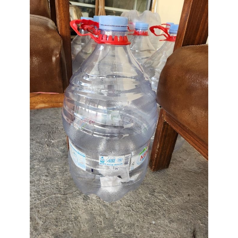 

Galon kosong Le Mineral