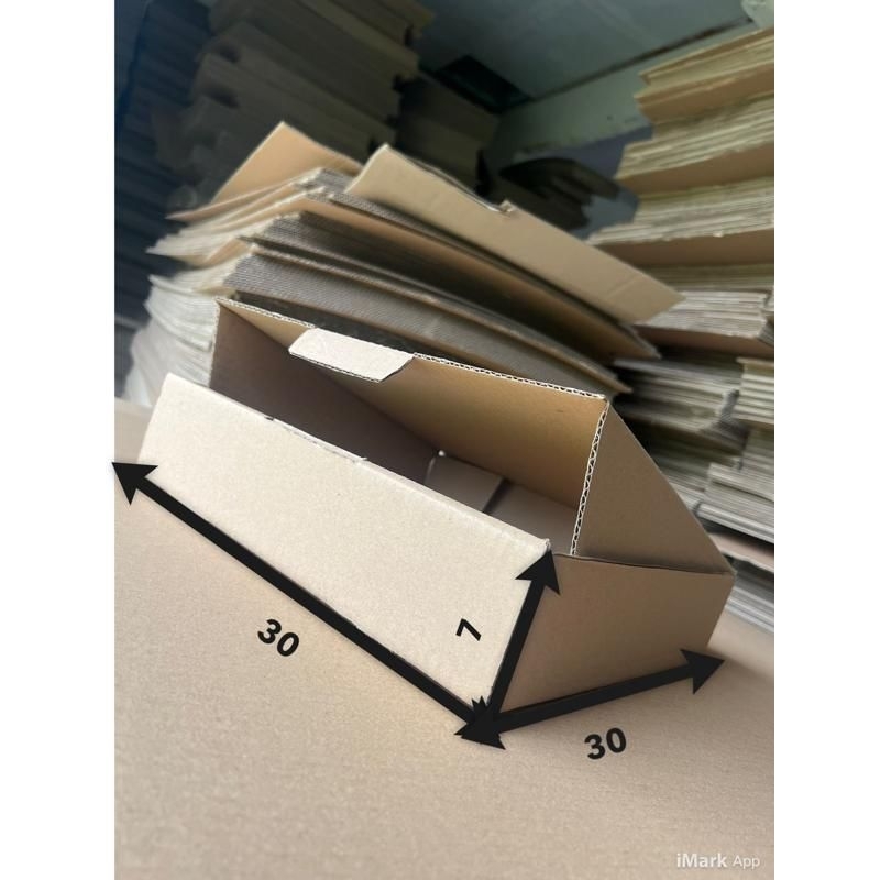 

Kardus Baru Untuk Packing Karton Polos Box Baru uk 30x30x7 cm