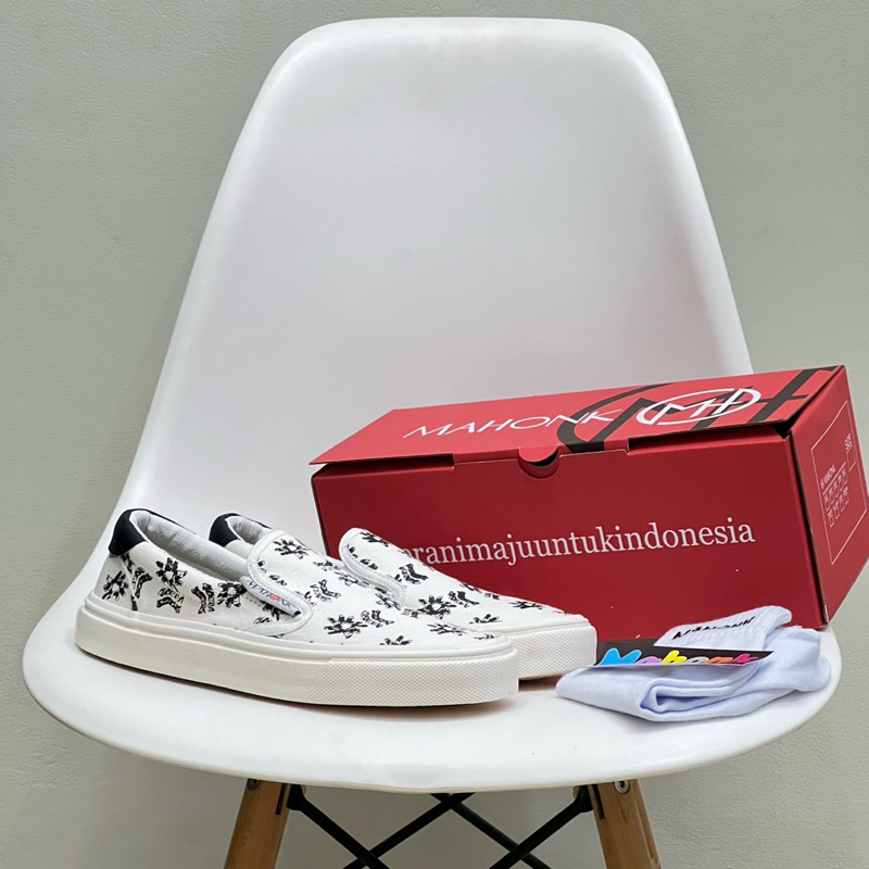 SEPATU MAHONK ORIGINAL LOKAL // Slip On Motif