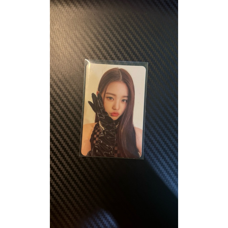 Wonyoung IVE gloves eleven v1 pc photocard