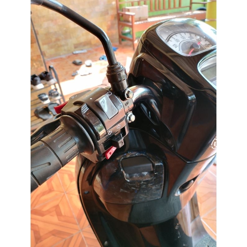 HOLDER SAKLAR KIRI Vixion PNP Scoopy stylish 2017-2019 untuk lampu biled dan lampu standar SAKLAR KI