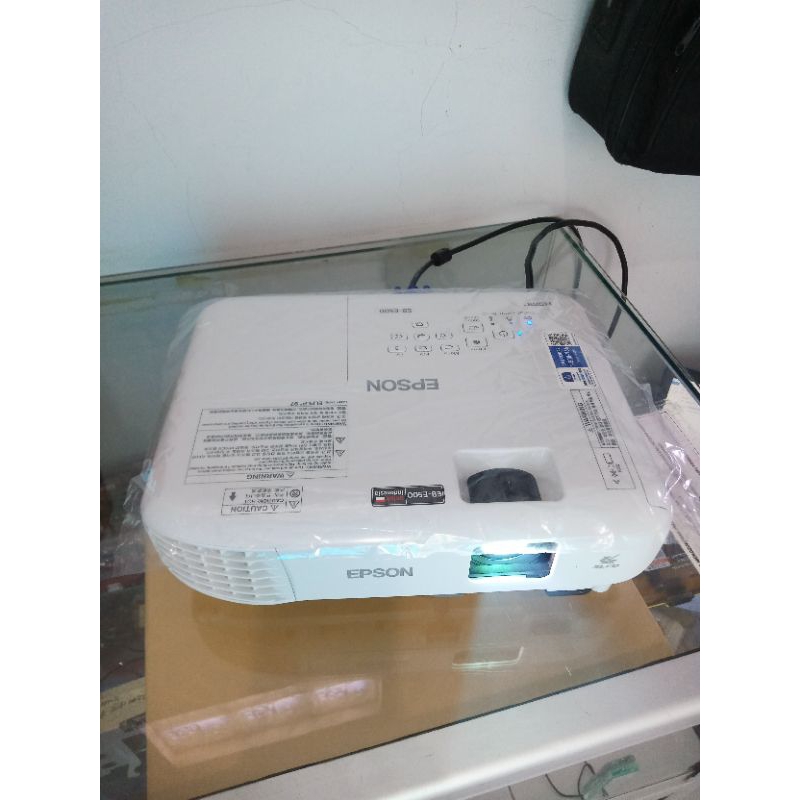 Proyektor Epson Eb e500 XGA 3300 ansi Second