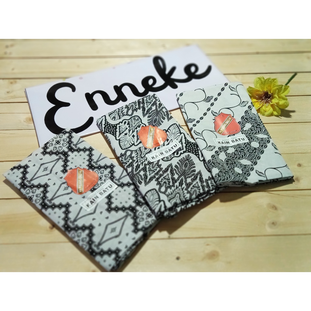 2 pcs kain jarik batik samping tapih warna putih seragam