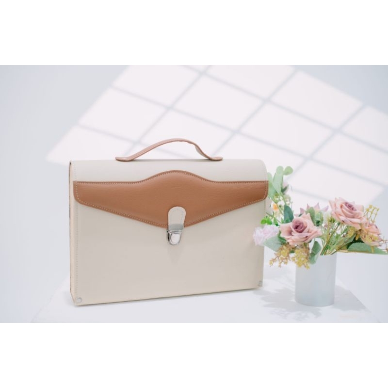 Koper kayu Box Tas Album Kolase STD Cream