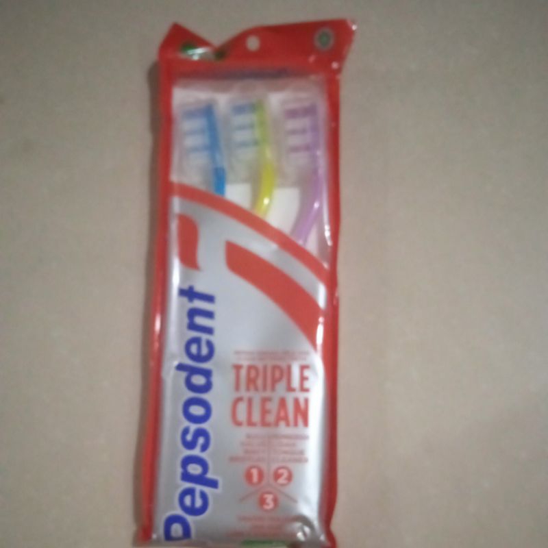 Pepsodent Sikat Gigi Triple  Clean Soft