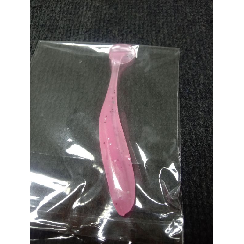 UMPAN PANCING MODEL IKAN BAHAN KARET SILICON LEMBUT 7 CMWARNA RANDOM