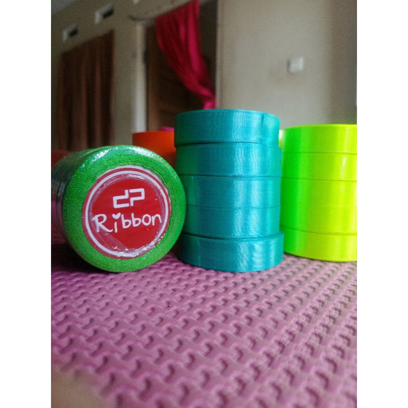 

PITA SATIN POLOS 3/4 inch 2cm SATEEN POLOS PER ROLL