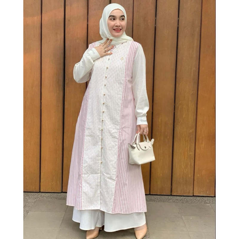 Ameera Outer Midi By VersusCity