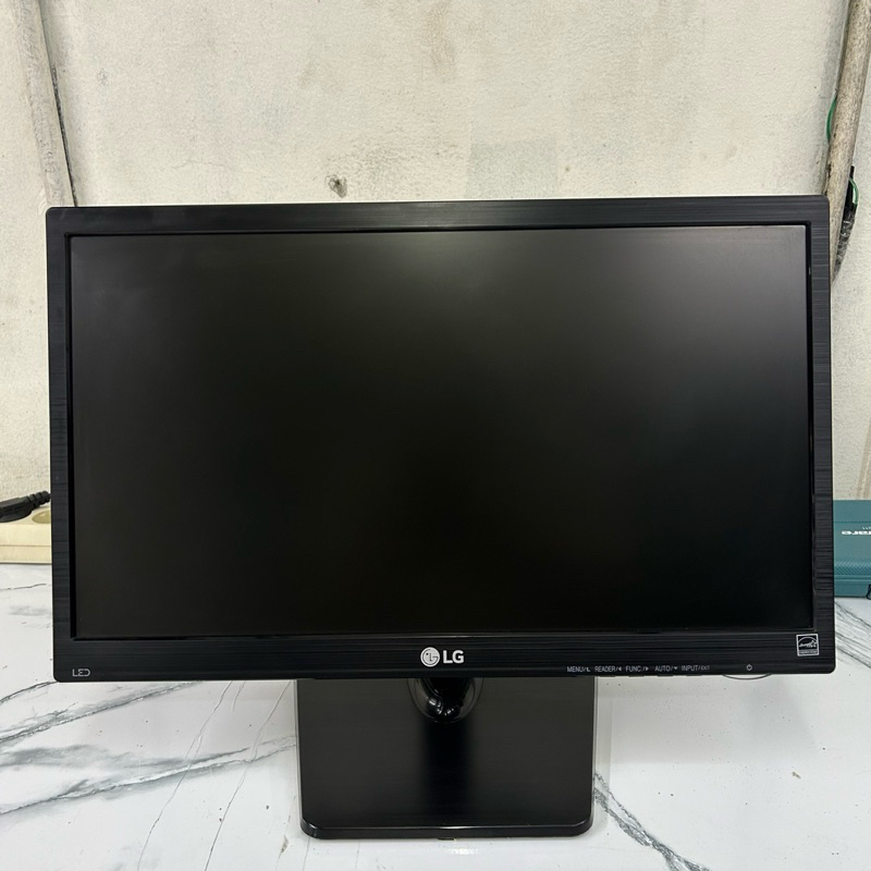 monitor led LG 20 inch slime