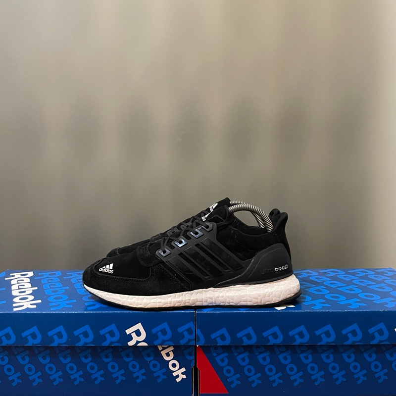 41 - Sepatu Lari Running Gym Adidas Bekas Second Adidas UltraBoost Black White Bekas Second