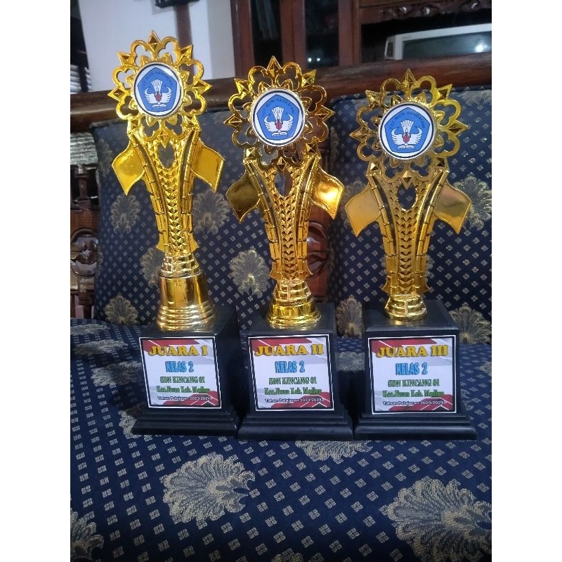 1 SET PIALA 123